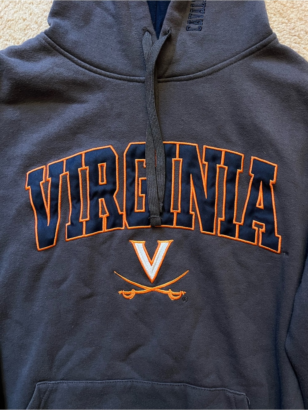Colosseum Men's S University of Virginia Cavaliers Embroidered Gray Hoodie - UVA - Picture 4 of 8